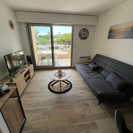 Apartamento Port De Hyères